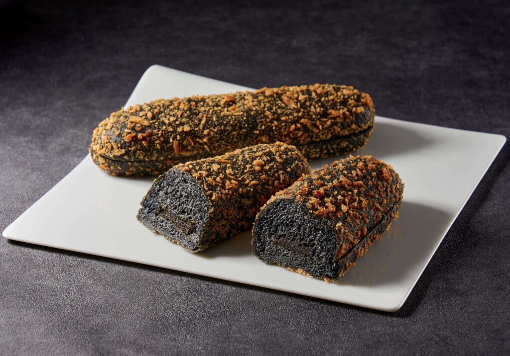 セブンイレブンの『ブラックフライデー』-カレー棒 ブラック