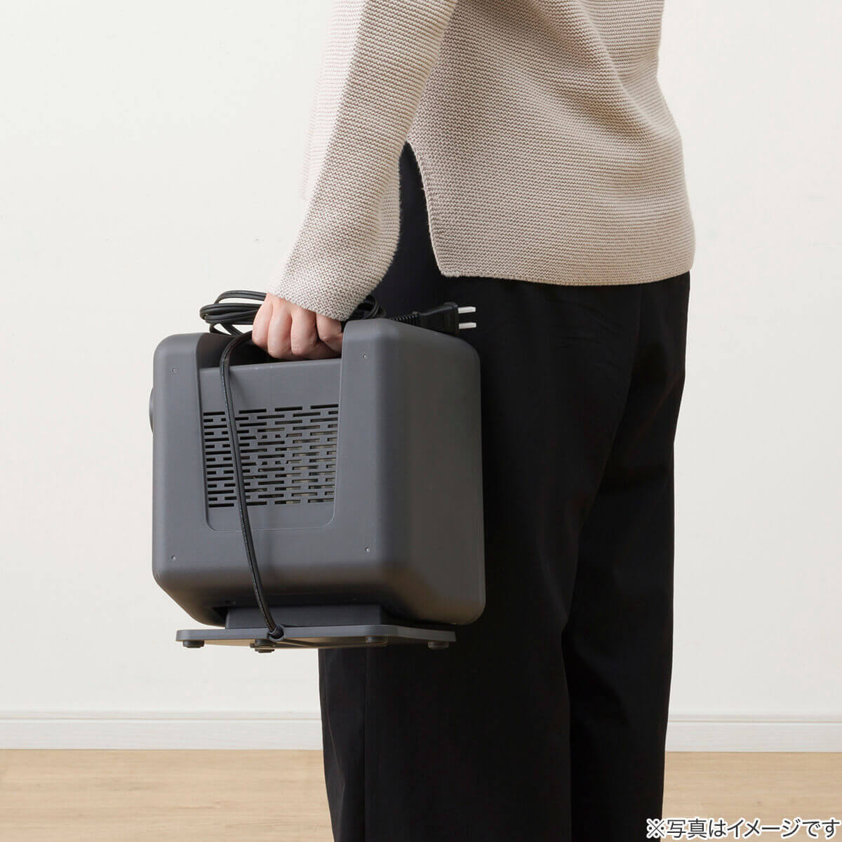 ニトリの『リフレクトヒーター JST－605M(JH01)』