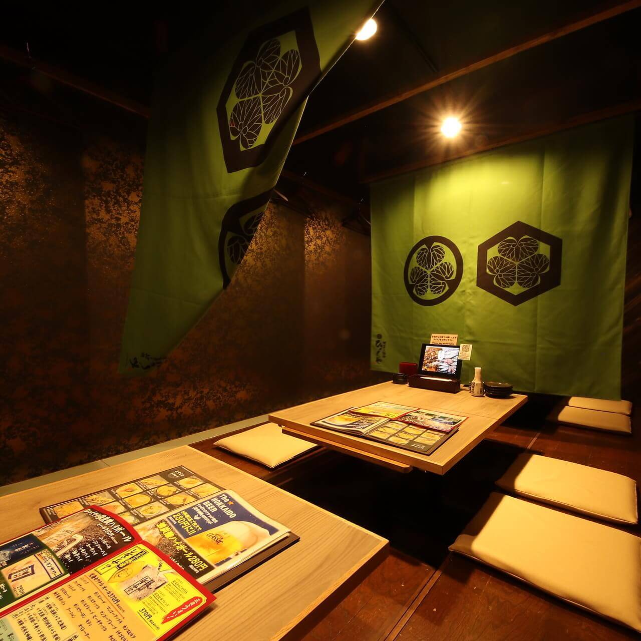 ひゃくや 月寒中央駅前店の店内