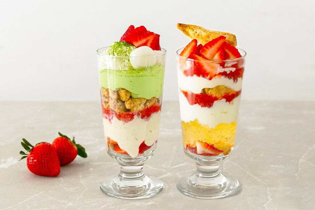 ゆとりの空間の『いちごと白ごまのパフェ』『いちごのミルフィーユパフェ』