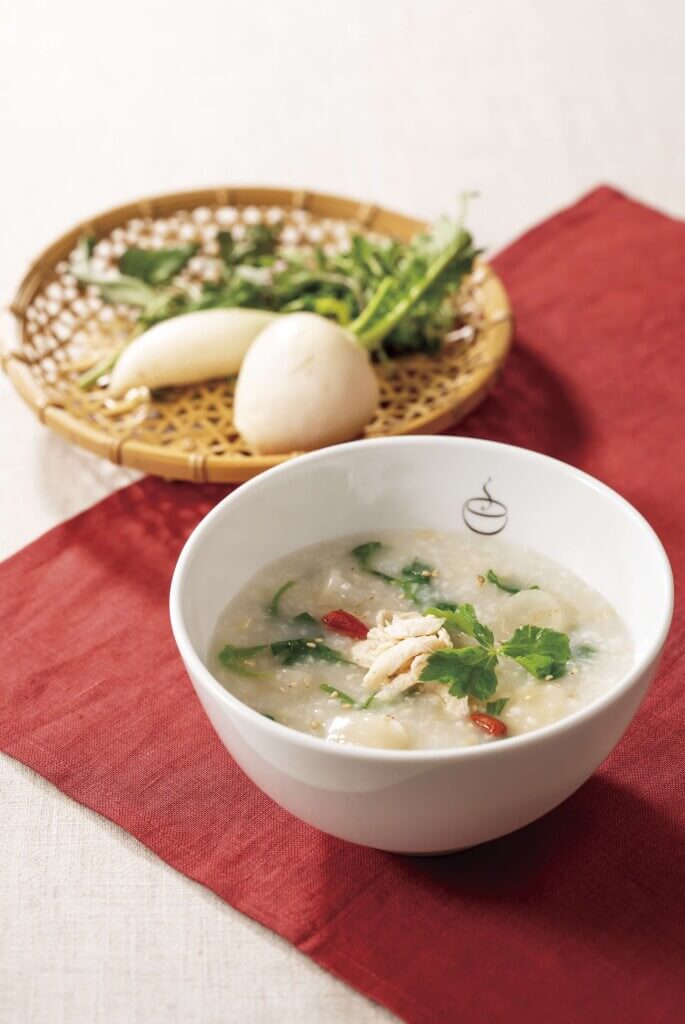 粥餐庁(かゆさんちん)の『春の七草と蒸し鶏のおかゆ』