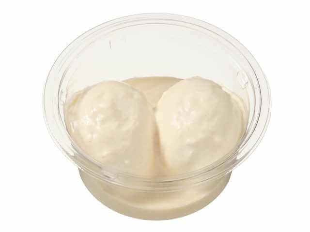 セブン‐イレブンの『白いウフマヨ 半熟卵と特製マヨネーズソース』