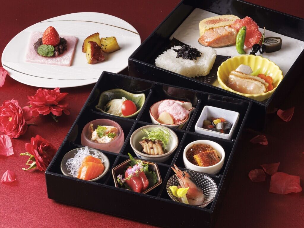 JRタワーホテル日航札幌のレストランフェア『Red Harmony』-季節の二段重 -紅の彩-