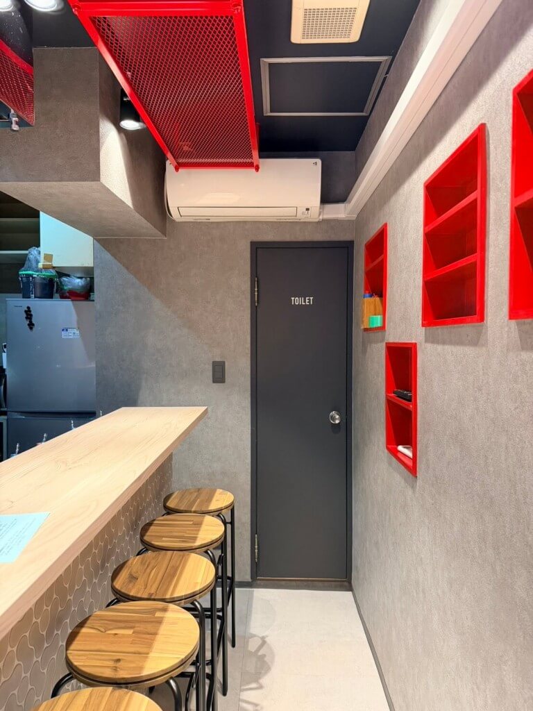 海老仙人の内観