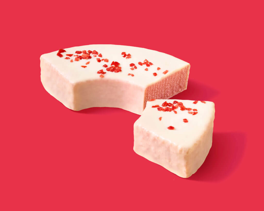 ファミリーマートの『いちごのバウムクーヘン』