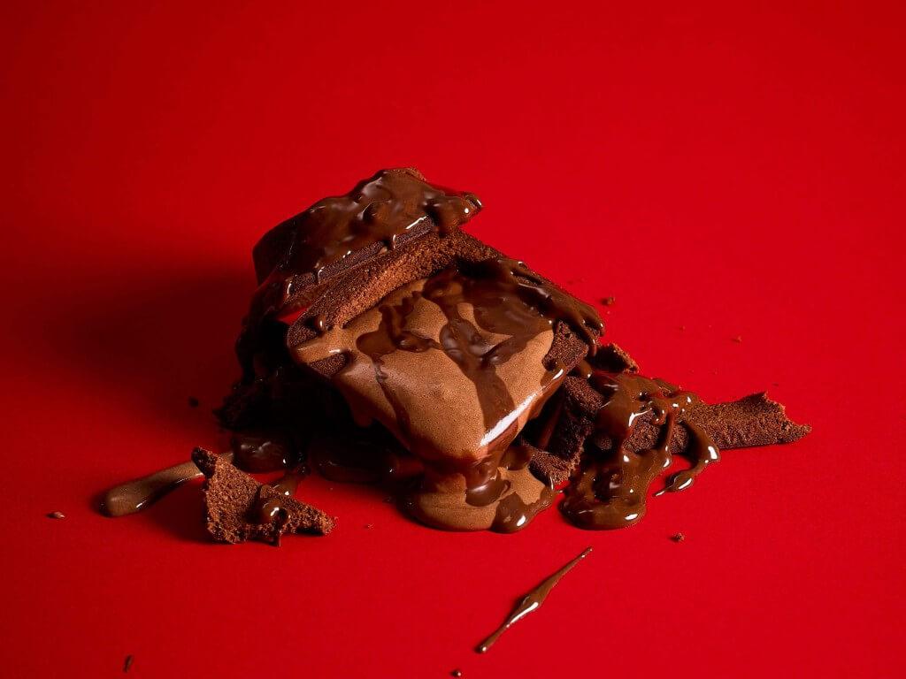 CHEESE WONDER(チーズワンダー)の『CHEESE WONDER GIANT BLACK(チーズワンダー ジャイアント ブラック)』-口溶けのよい2種類のチョコレート層