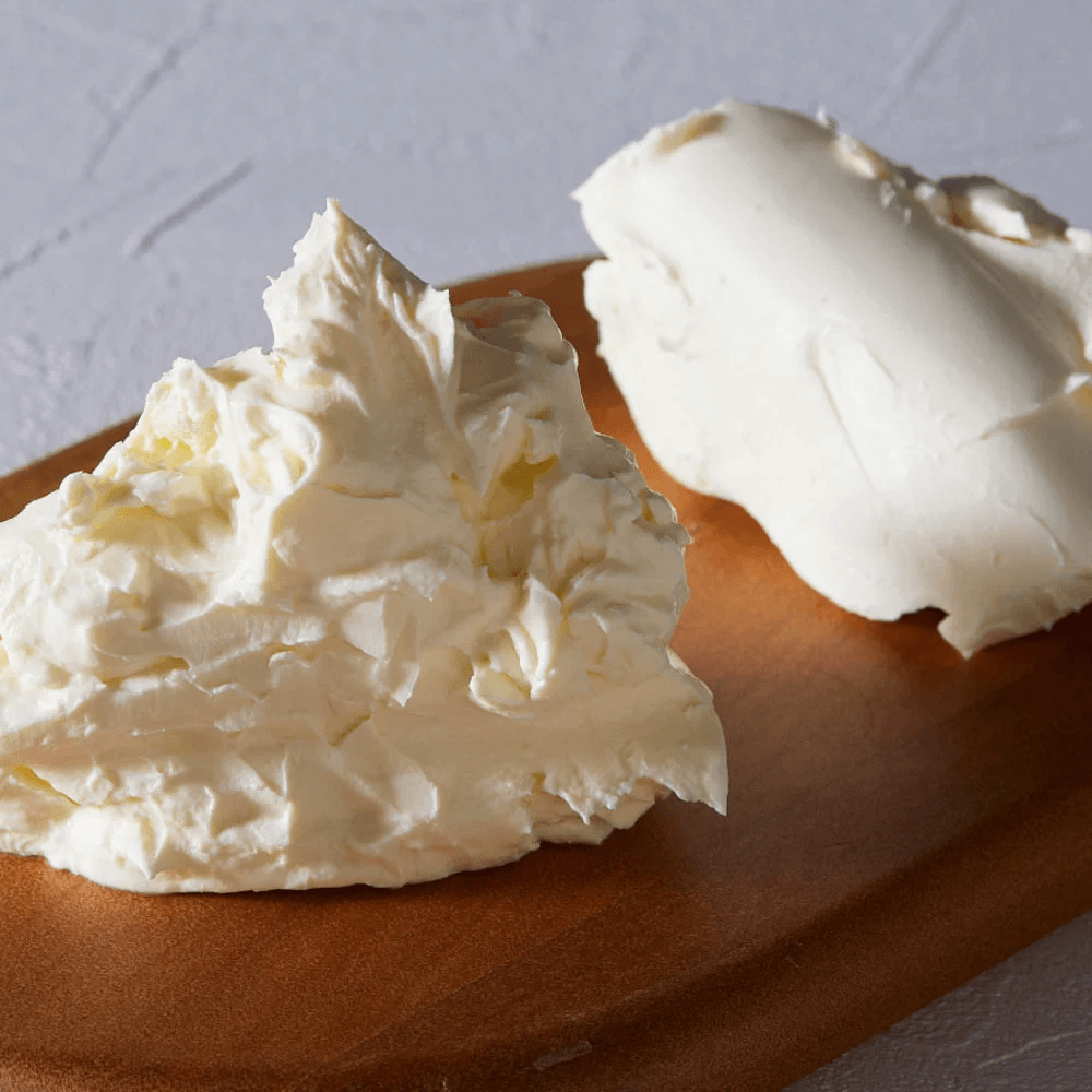 きのとやの『苺のふんわり生フロマージュ』-2種類の北海道産チーズ