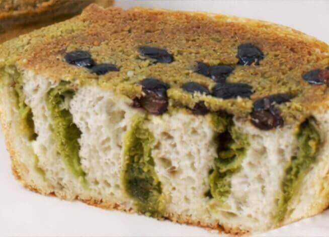 ペンギンベーカリーの『抹茶ダマンドロール』