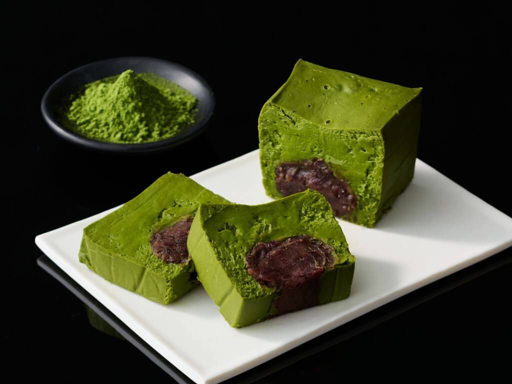小樽洋菓子舗ルタオの『パフェ ドゥ フロマージュ 宇治抹茶&北海道小豆』