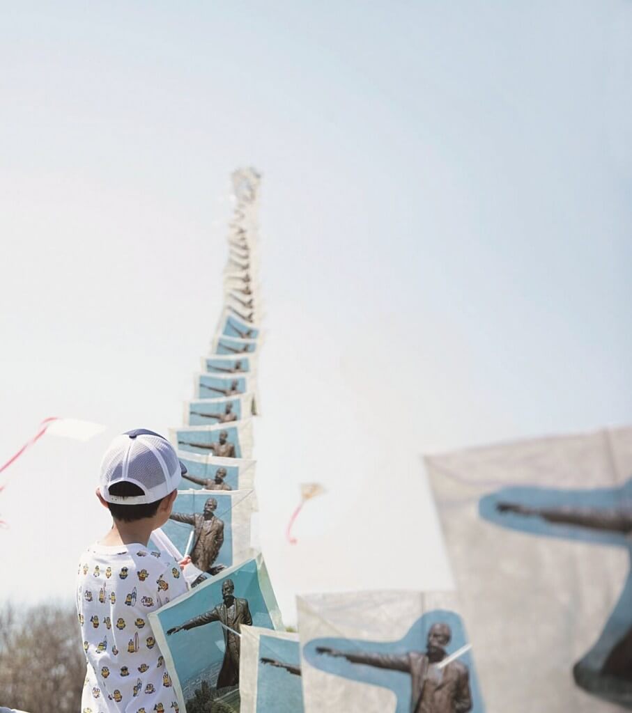 さっぽろ羊ヶ丘展望台の『連凧揚げと凧作り体験』