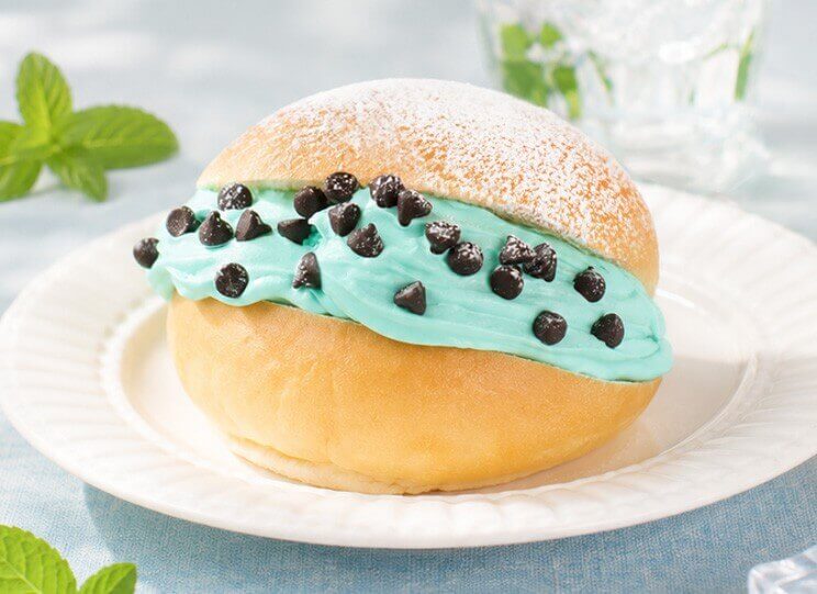 ペンギンベーカリーの『夏の新作パン2026』-チョコミントパン