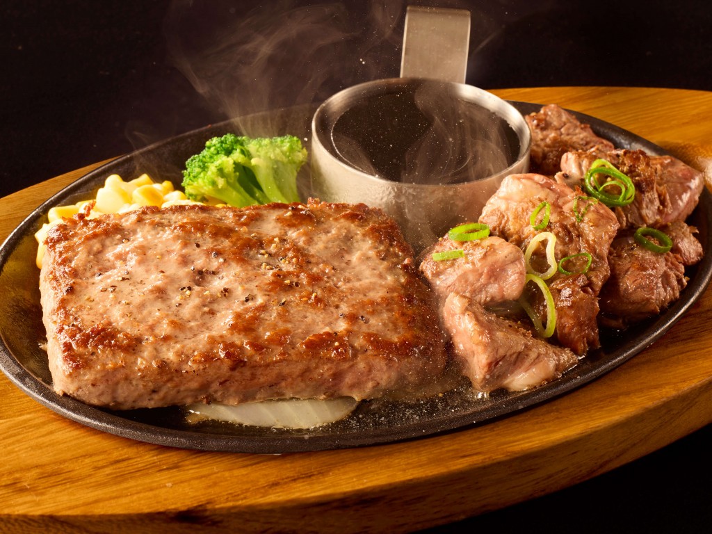 ココスの『ビーフハンバーグステーキ&カットステーキ』