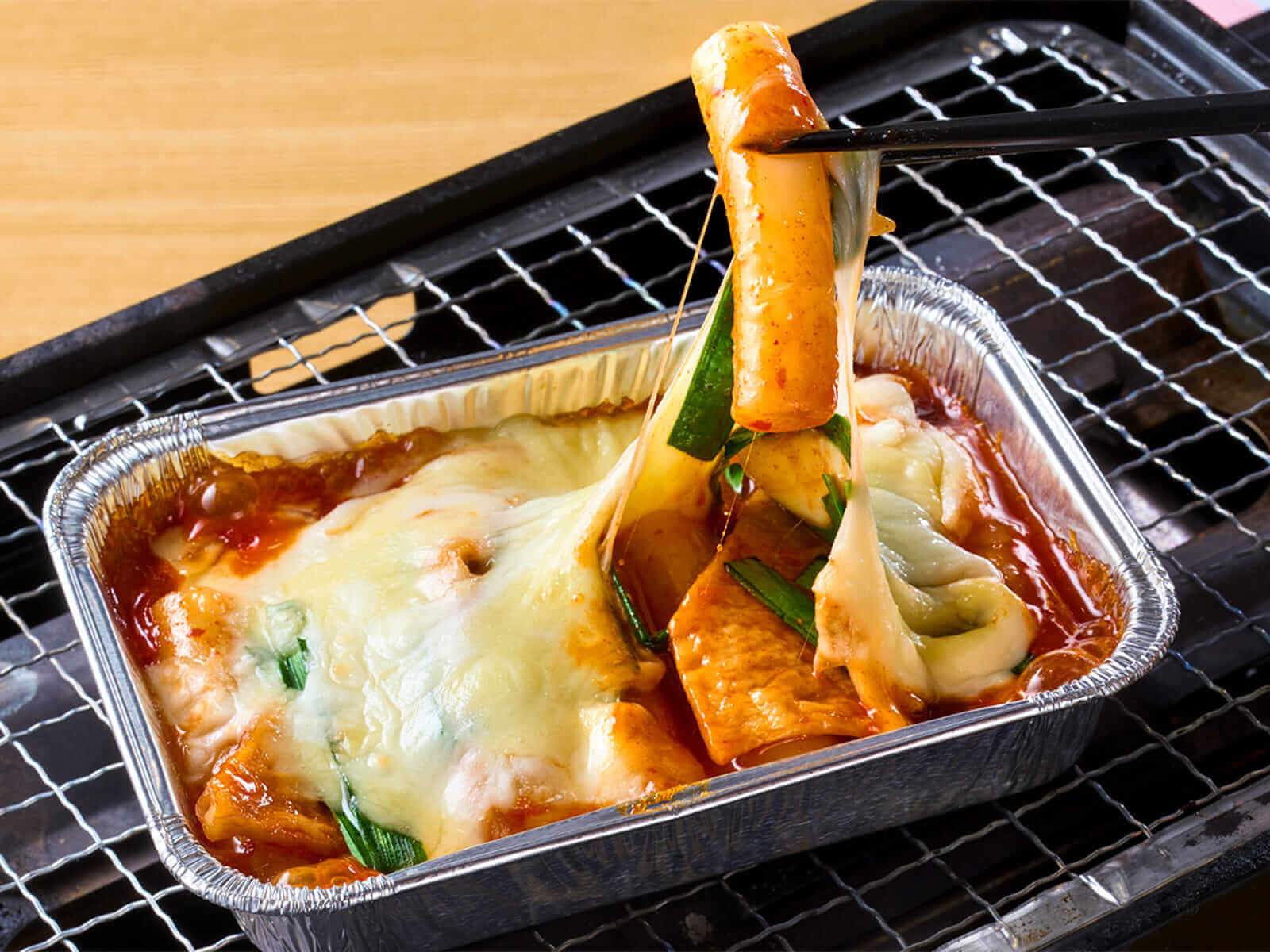磯丸水産の『韓国フェア』-チーズトッポキ