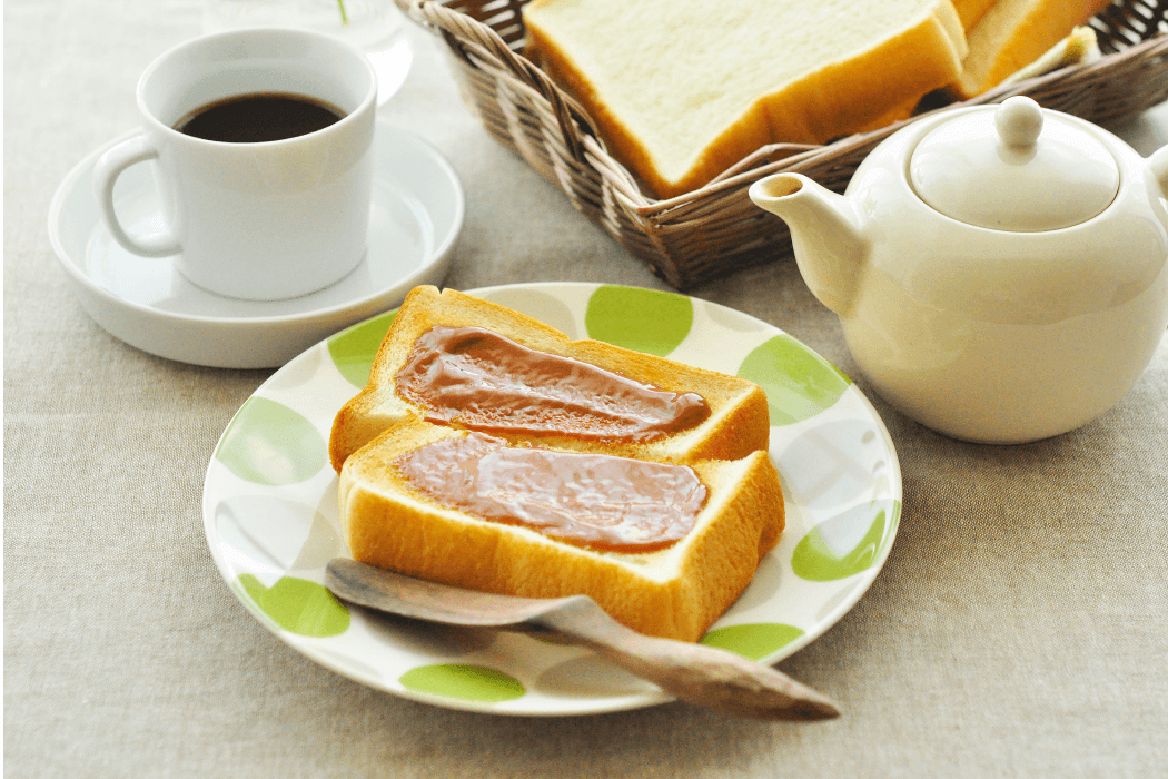 ベル食品の『北海道チョコレートミルクジャム 135g』-北海道チョコレートミルクジャムの盛り付けイメージ