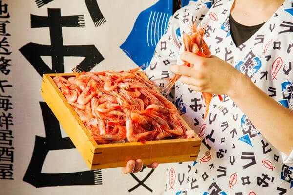 北海道海鮮 個室居酒屋 うおっと 魚人の『甘エビつかみ取り』