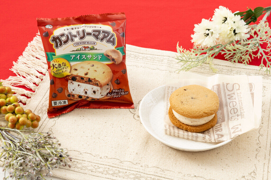 セブン‐イレブンの『不二家 カントリーマアムアイスサンド』