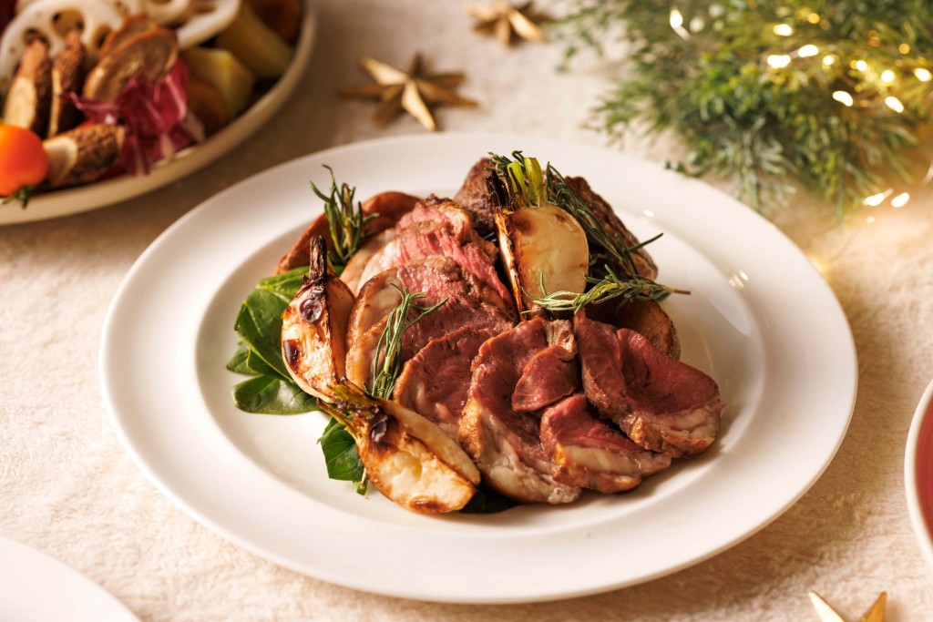 JRタワーホテル日航札幌の『Festive Moments』-羊肉のロースト バルサミコ風味のソース