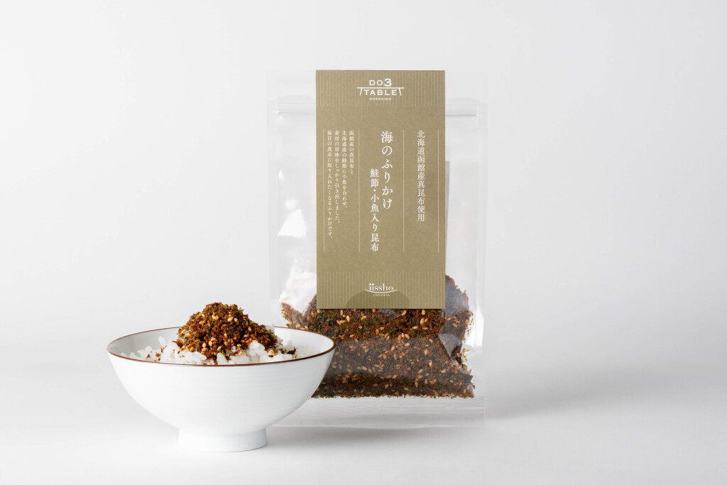 DO3TABLE(ドーサンテーブル)の『北海道函館産真昆布使用 海のふりかけ 鮭節・小魚入り昆布』