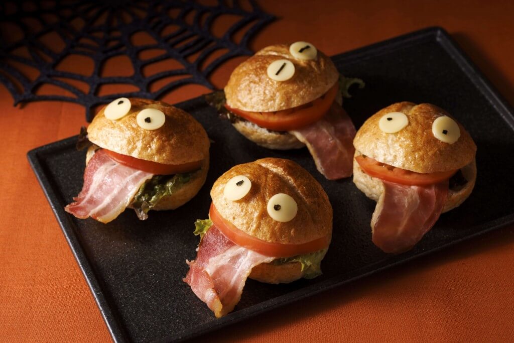 札幌エクセルホテル東急の『ハロウィン・ナイトブッフェ』-ハロウィンミニバーガー